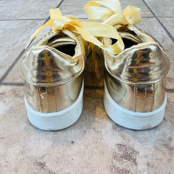 GOLD METALLIC Fashion Forward smeakers - Picture 11 of 14